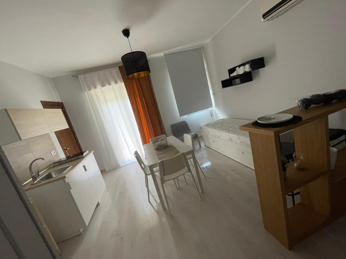 Casa XXI Aprile Apartman Isola delle Femmine Kültér fotó